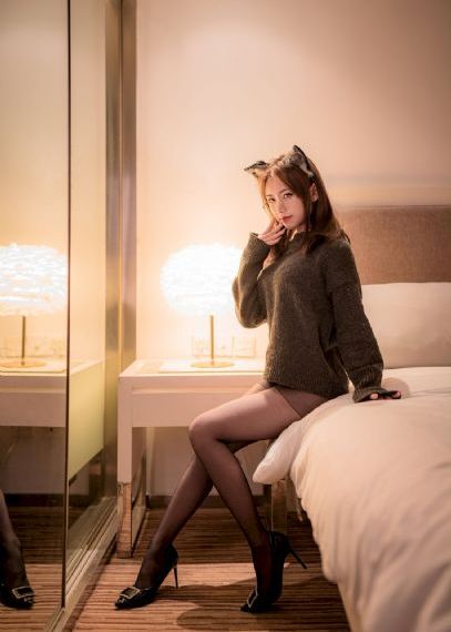 欧美连体泳衣女_国产剧神马影院在线