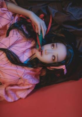 女人下面又黑又大_1080免费观看电视剧