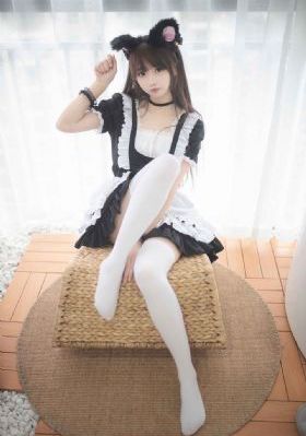 欧美男牛仔街拍_DVD免费播放